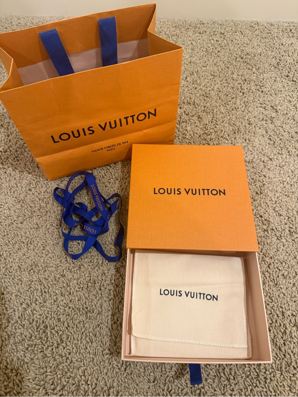 Louis Vuitton Drawer Gift Box Dust Bag Shopping Bag Ribbon Packaging Set